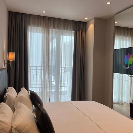 Coastline Luxury Apart Hotel Golem  Ngoại thất bức ảnh
