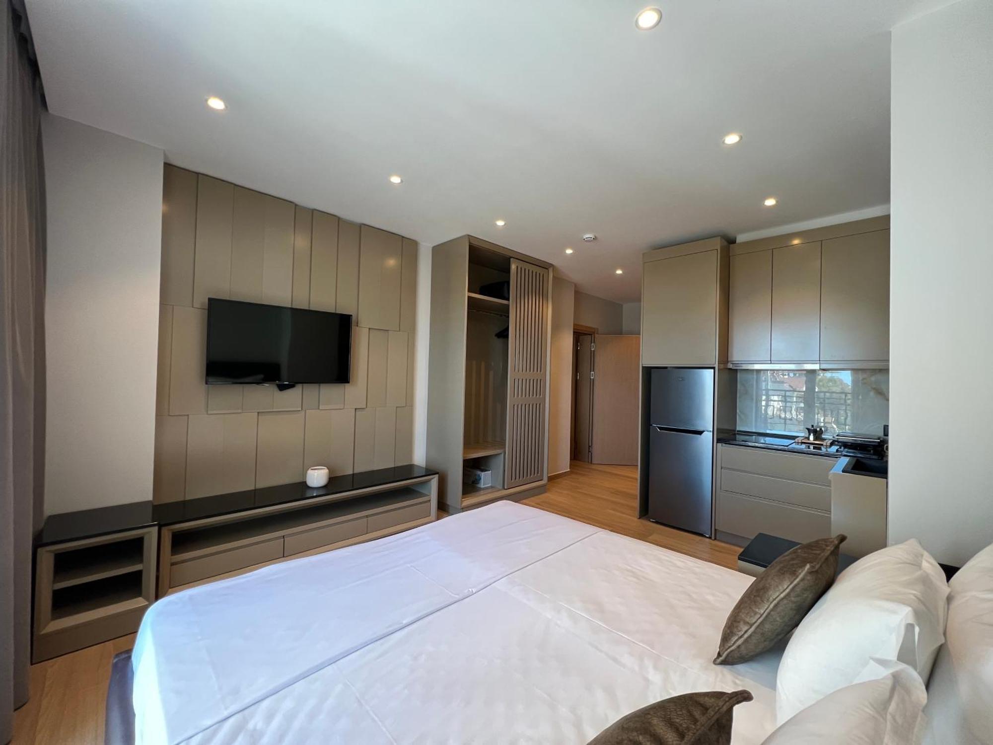 Coastline Luxury Apart Hotel Golem  Ngoại thất bức ảnh
