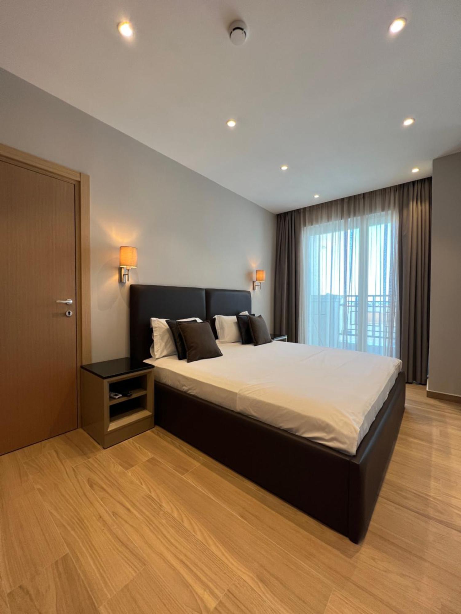 Coastline Luxury Apart Hotel Golem  Ngoại thất bức ảnh