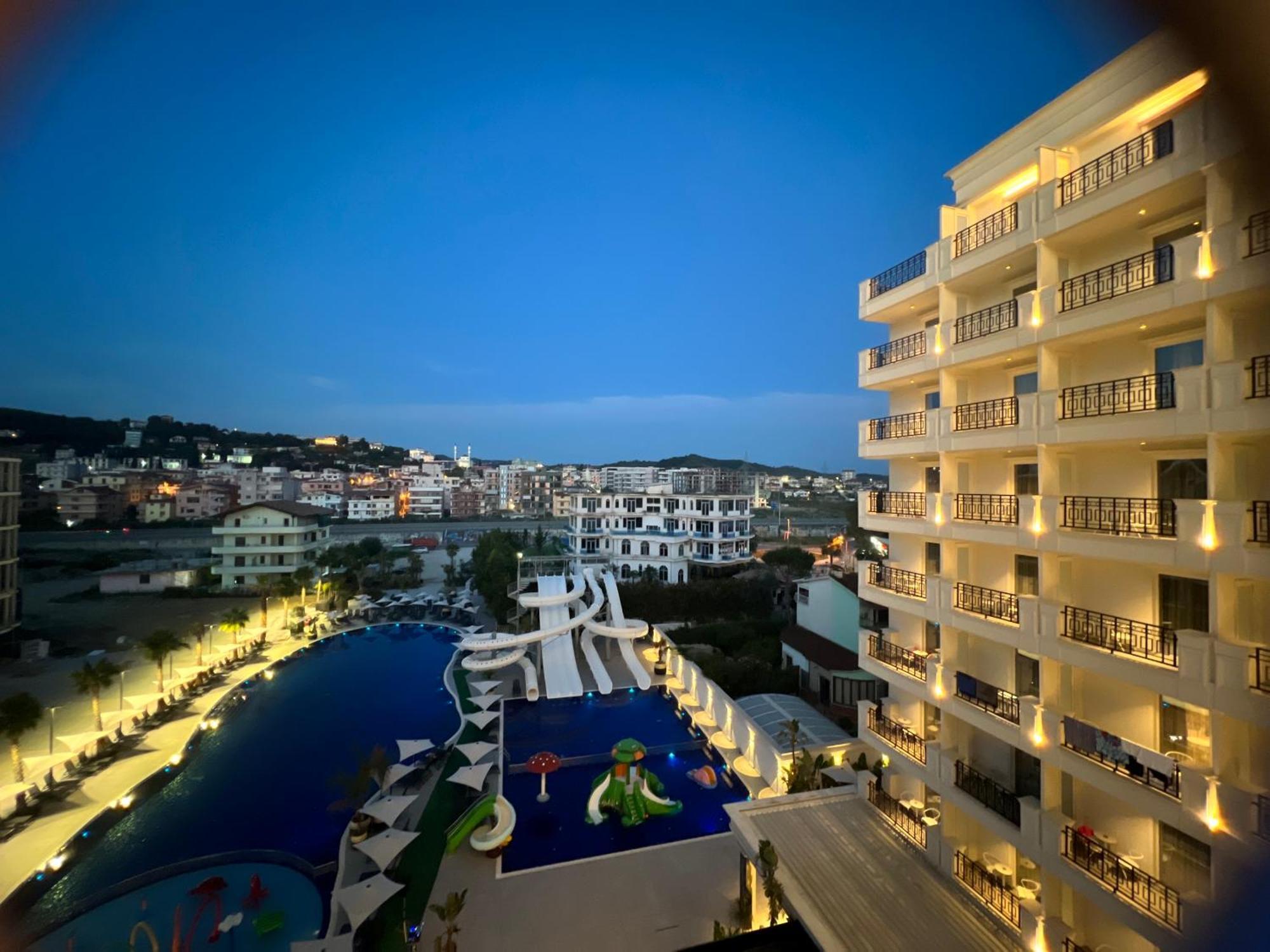 Coastline Luxury Apart Hotel Golem  Ngoại thất bức ảnh