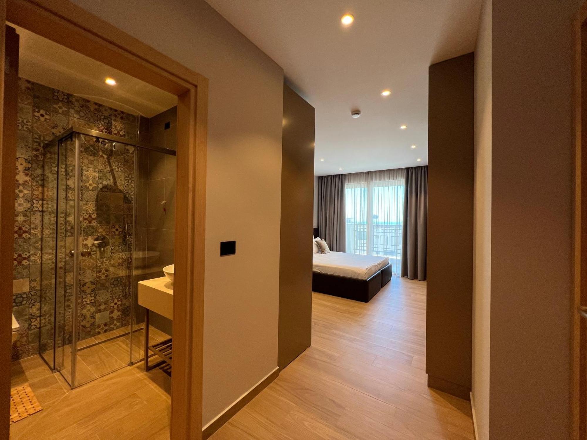 Coastline Luxury Apart Hotel Golem  Ngoại thất bức ảnh